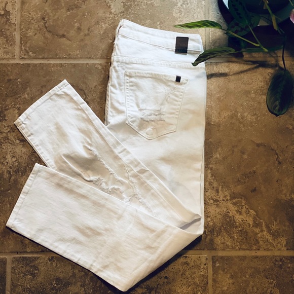 Host Pick 🌟 White Distressed Hidden Jeans - Picture 8 of 16